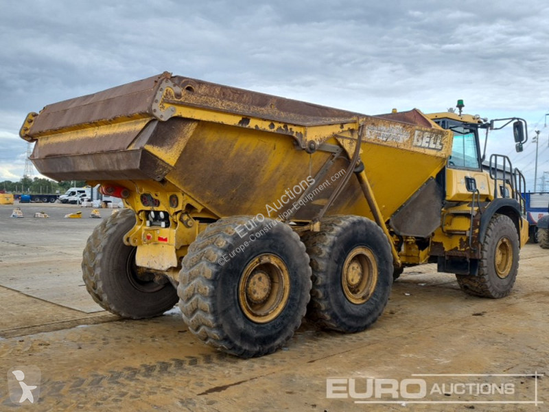 عربة قلابة Bell B30E