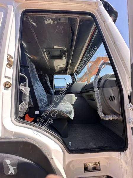 Sklápač Howo 6×4