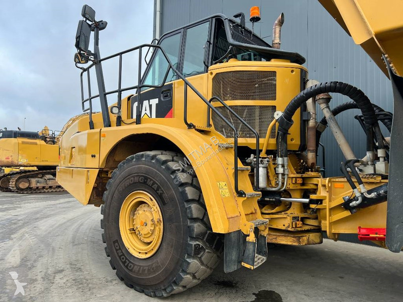 عربة قلابة Caterpillar C