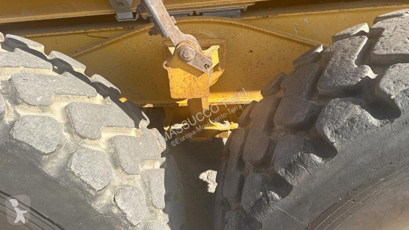 عربة قلابة Bell B20E 6X6