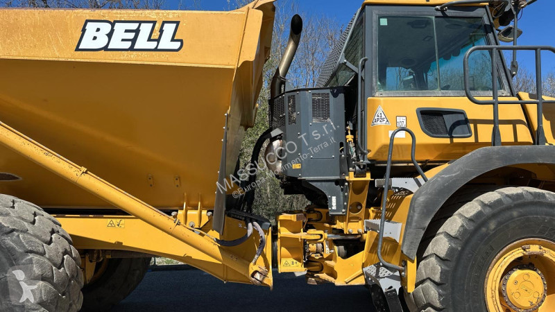 عربة قلابة Bell B30E 6x6