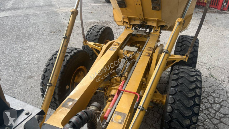 عربة قلابة Bell B20E 6X6