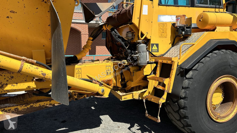 Dumper Volvo 6X6