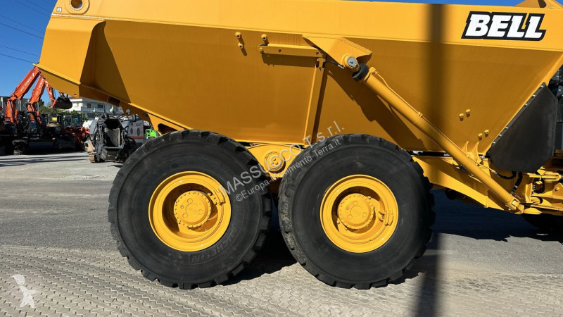 عربة قلابة Bell B30E 6X6
