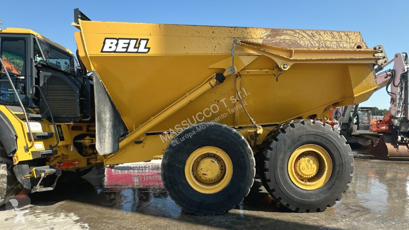 عربة قلابة Bell B50E 6X6