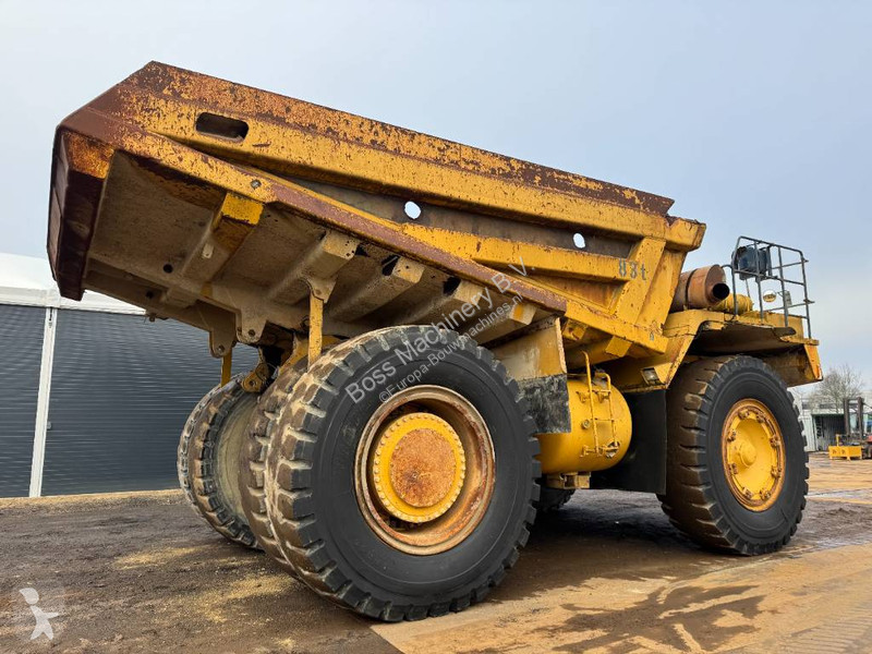 Sklápač Komatsu 3 - Backup Camera / Airco