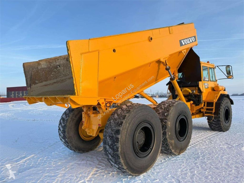 Карьерный самосвал Volvo