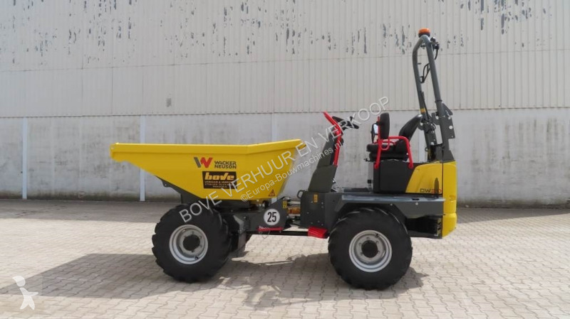 عربة قلابة Wacker Neuson DW30-2