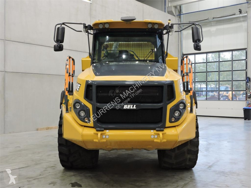 عربة قلابة Bell B30E