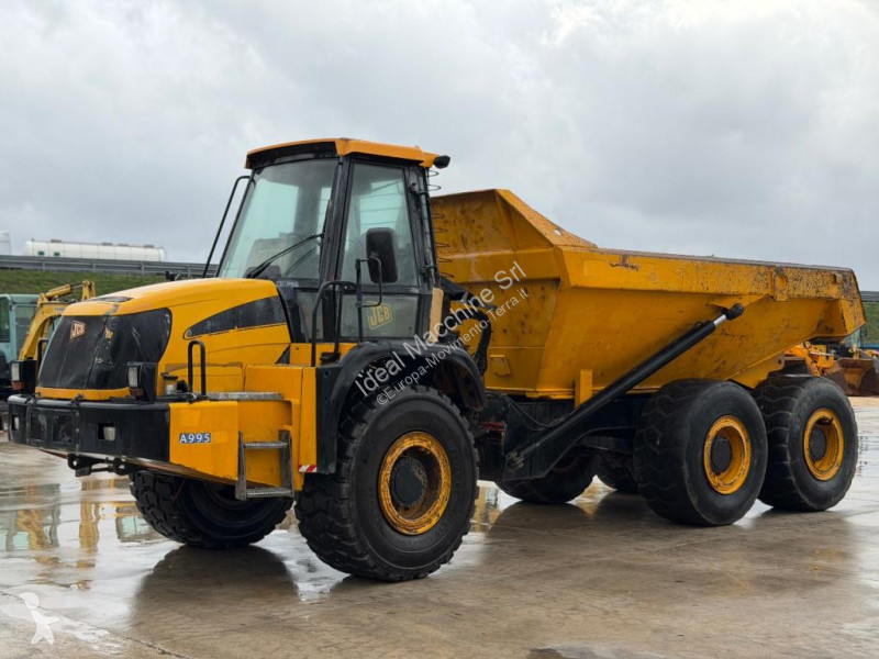 عربة قلابة JCB ADT722