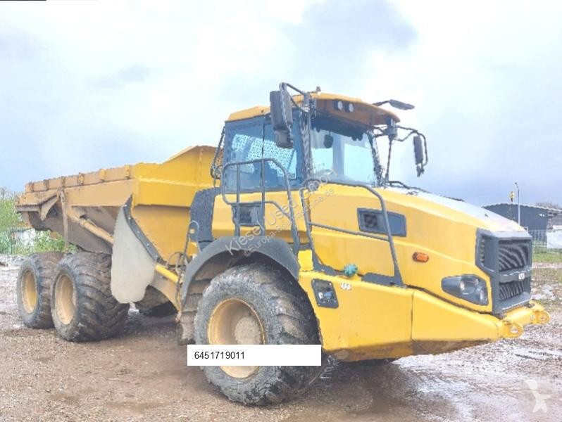 عربة قلابة Bell B20E