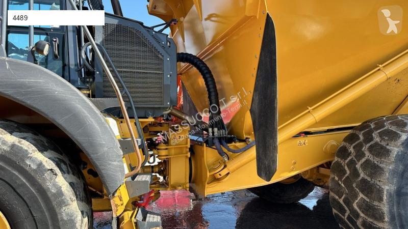 عربة قلابة Bell B50E 6X6