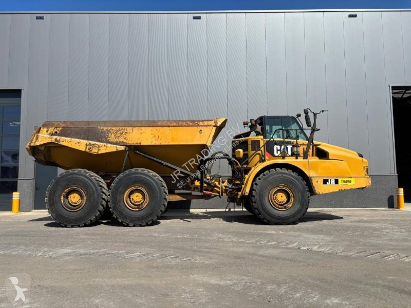 Dumper Caterpillar