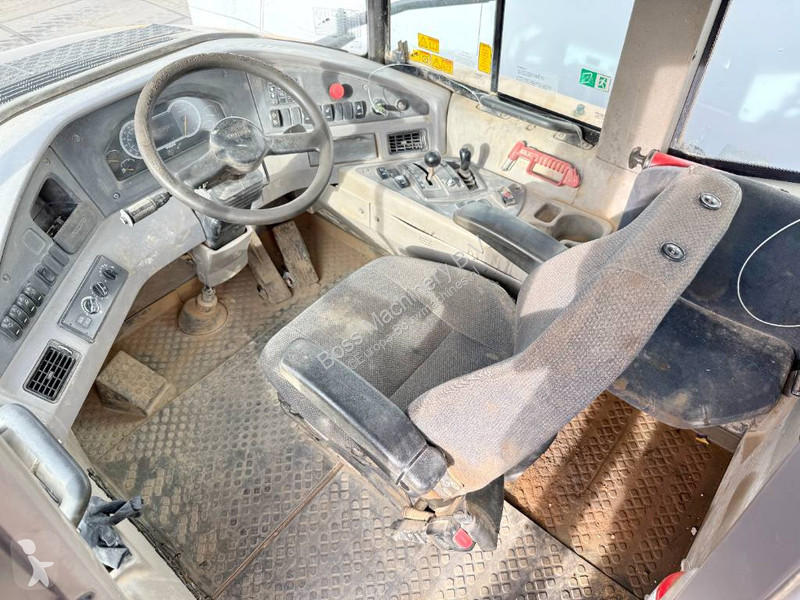 Dumper Volvo - Tailgate / Backup Camera