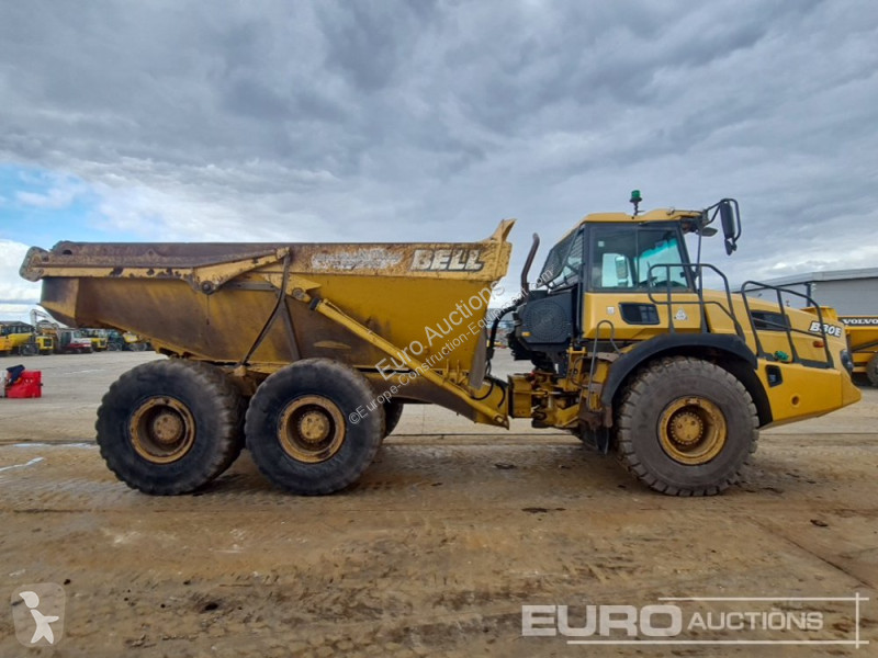 عربة قلابة Bell B30E