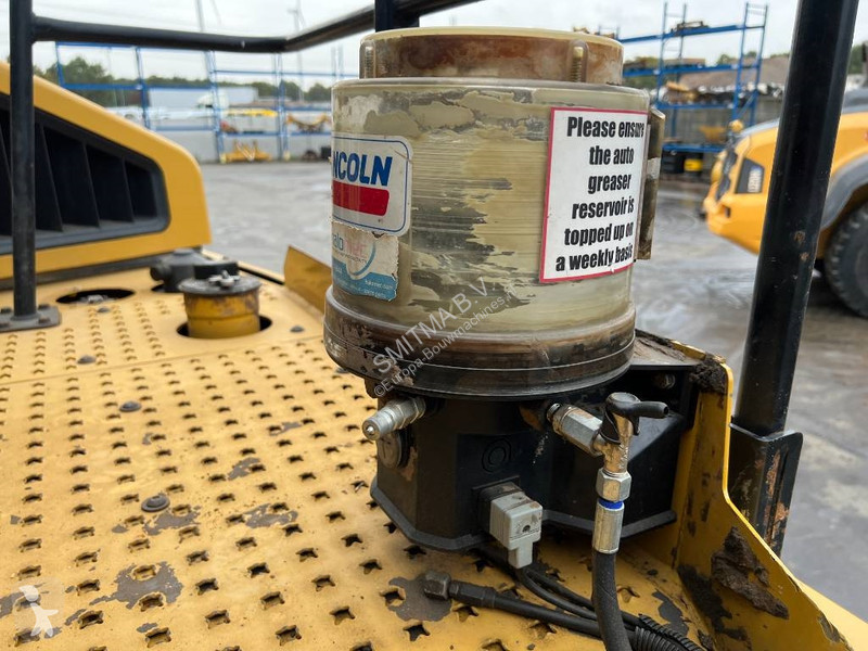 عربة قلابة Caterpillar 745 04A