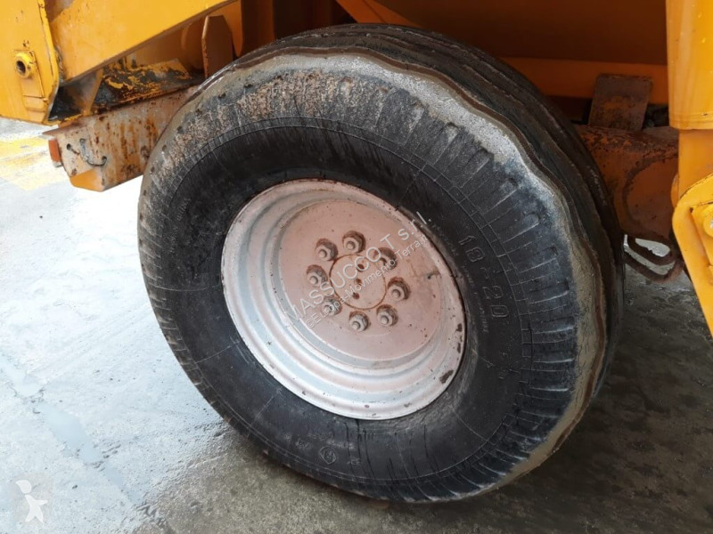 عربة قلابة Paus AKH300V