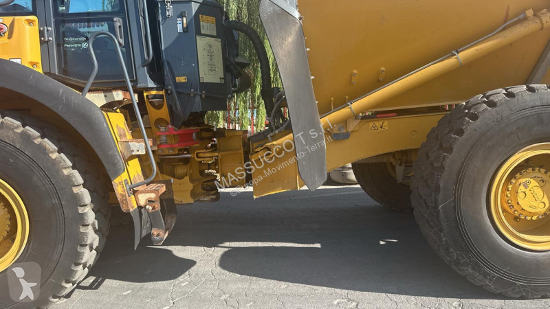 عربة قلابة Bell B20E 6X6