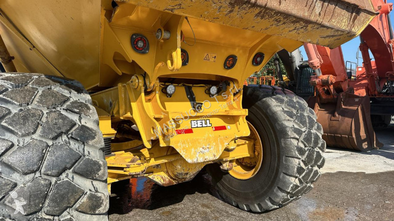 عربة قلابة Bell B50E 6X6