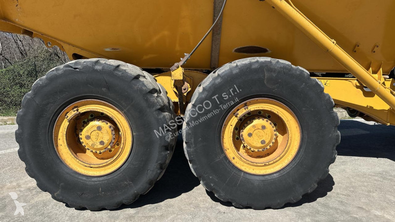 عربة قلابة Bell B30E 6x6