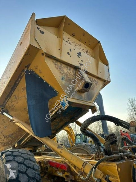 عربة قلابة Caterpillar 740 Dumper