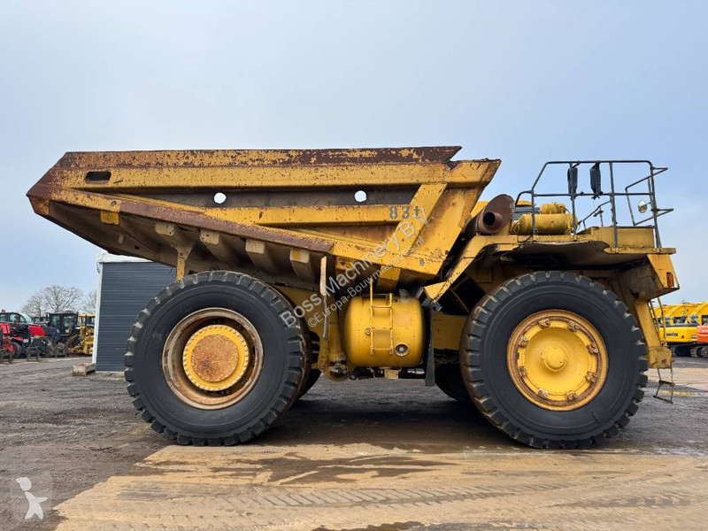 Sklápač Komatsu 3 - Backup Camera / Airco