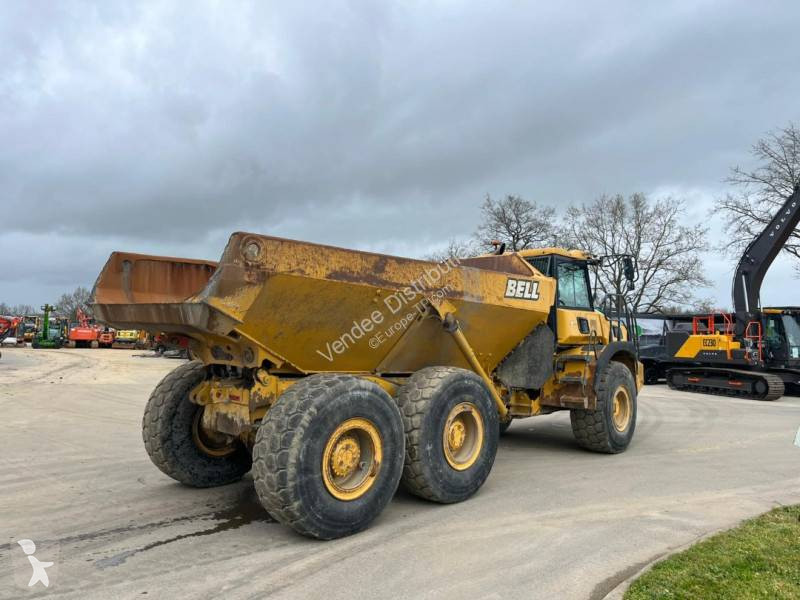 عربة قلابة Bell B25E