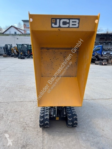 عربة قلابة JCB