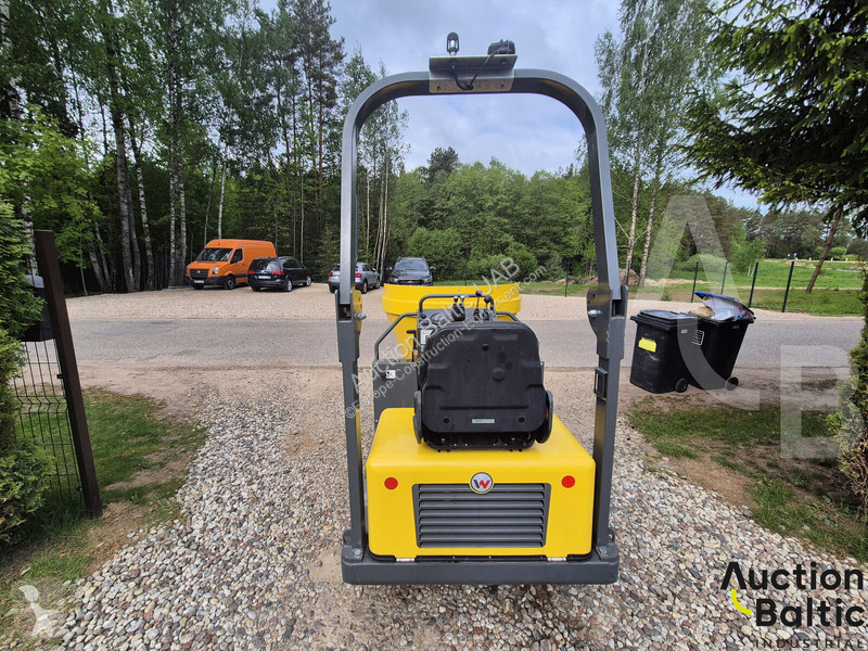 عربة قلابة Wacker Neuson DT15