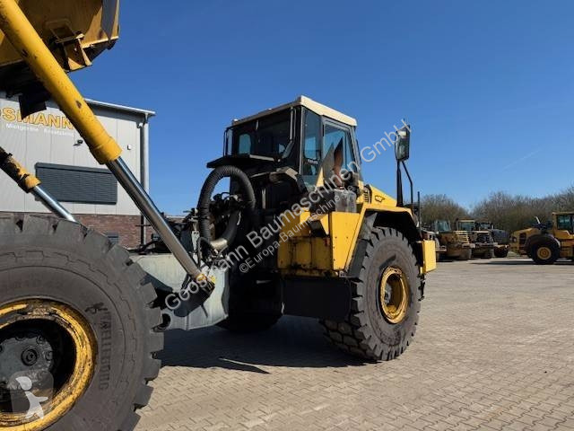 Sklápač Komatsu 4001