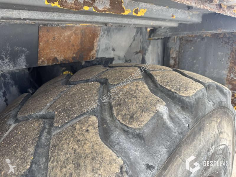 عربة قلابة Komatsu  HM300-5E0