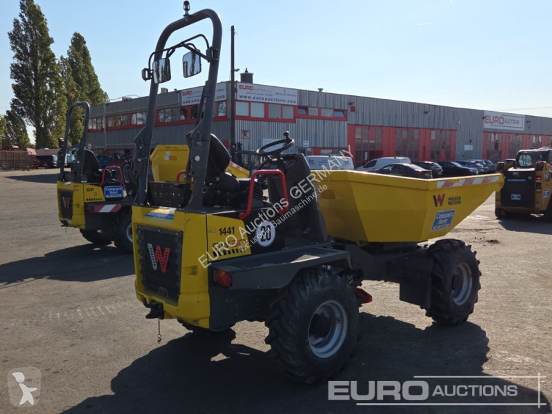 عربة قلابة Wacker Neuson DW30