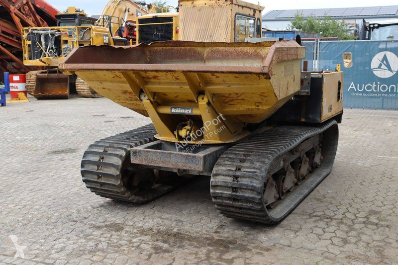 عربة قلابة Morooka MST-600 E