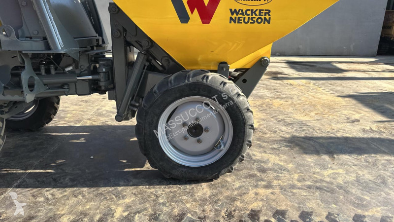 عربة قلابة Wacker Neuson 4X4