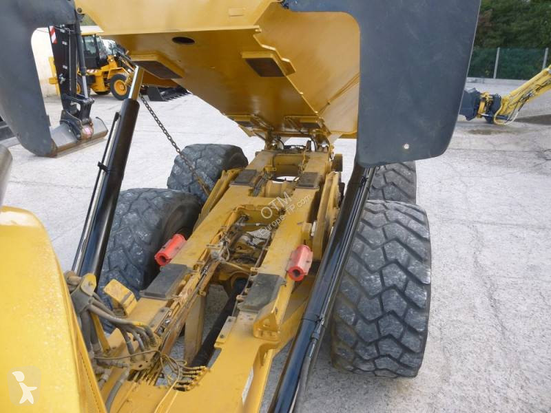 Tombereau Caterpillar 730C