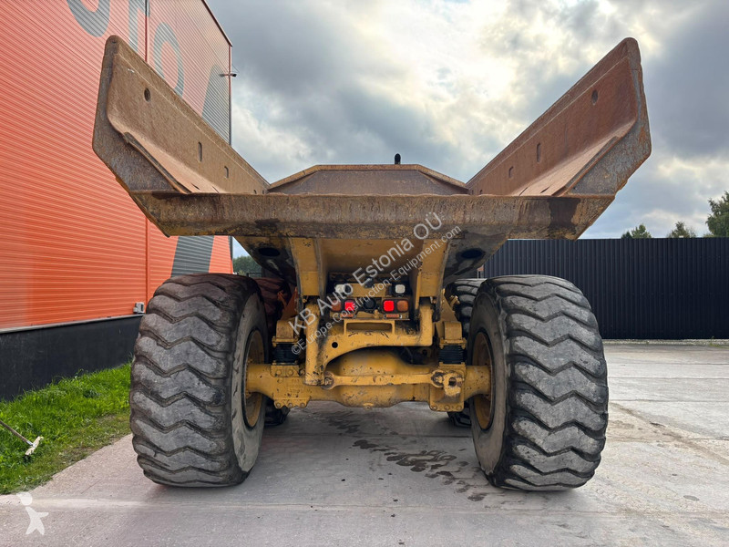 Карьерный самосвал Caterpillar 6x6 AC