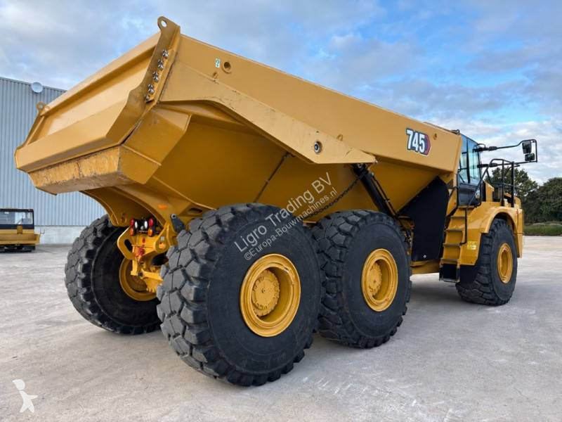 Tombereau Caterpillar 745