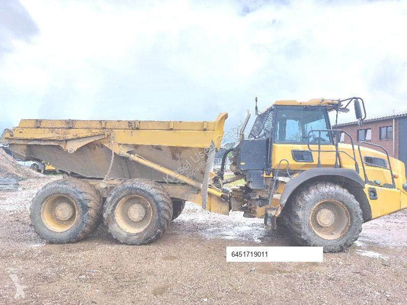 عربة قلابة Bell B20E