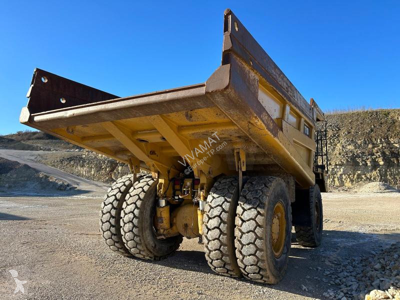 Dumper Caterpillar