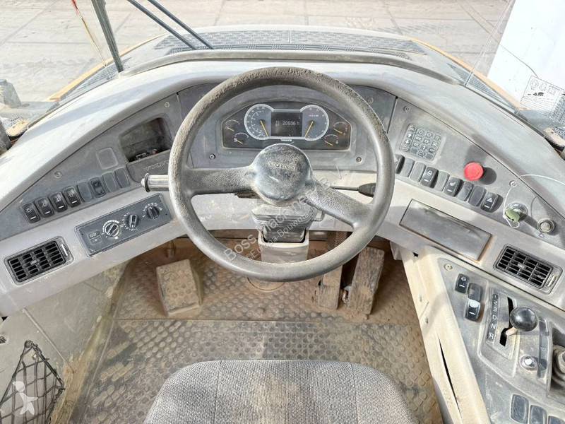 Dumper Volvo - Tailgate / Backup Camera