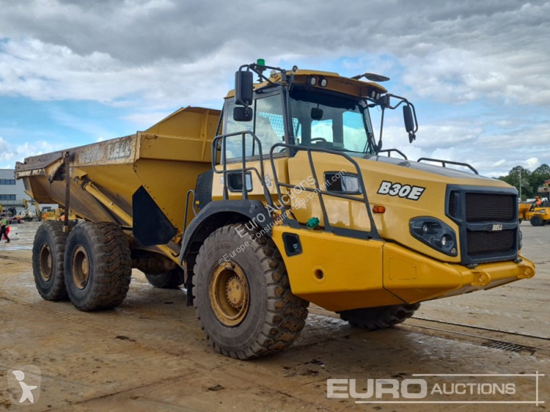 عربة قلابة Bell B30E