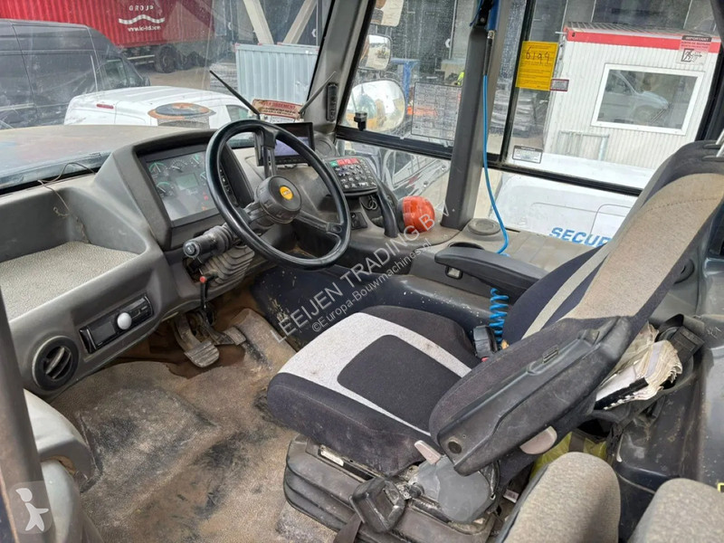 عربة قلابة Bell 6x6 Articulated dumptruck, 2012...