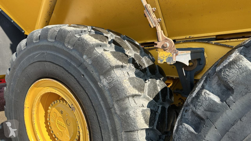 عربة قلابة Bell B50E 6X6