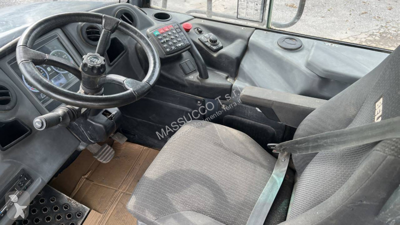عربة قلابة Bell B20E 6X6
