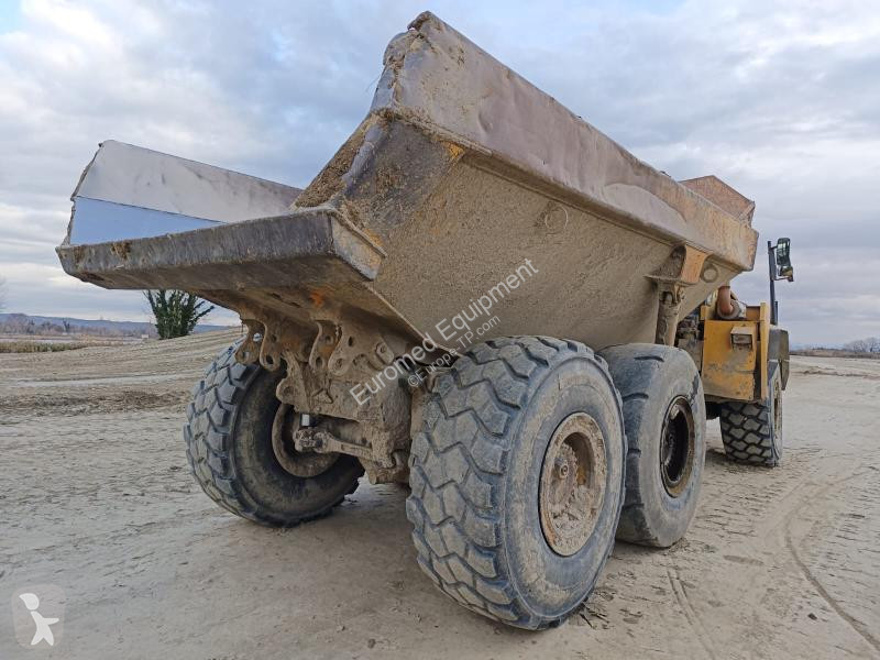 Sklápač Komatsu