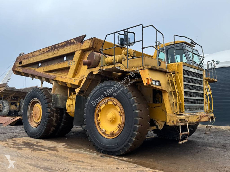 Sklápač Komatsu 3 - Backup Camera / Airco