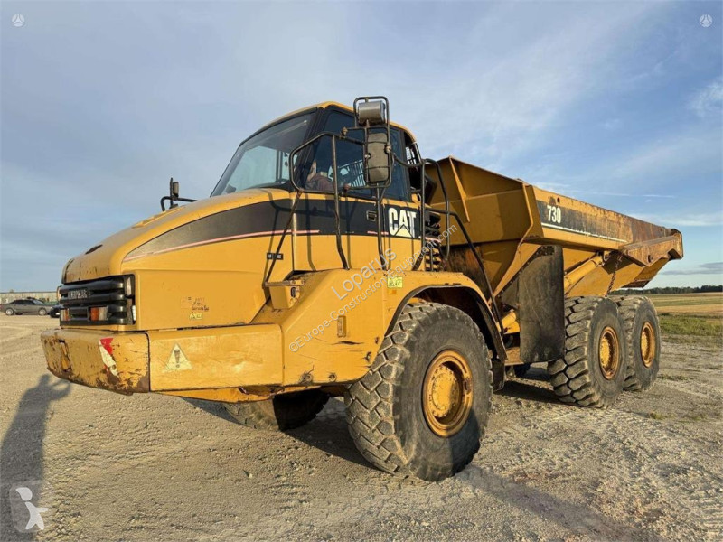 Карьерный самосвал Caterpillar 730