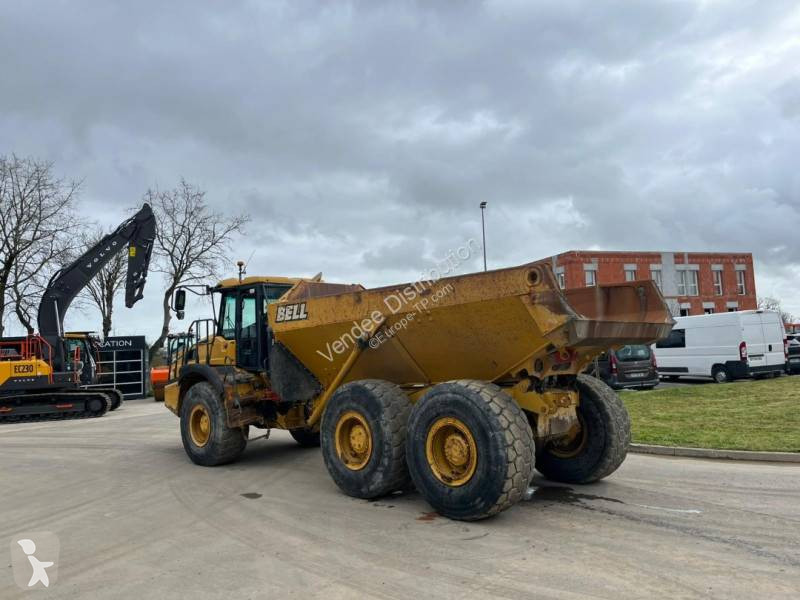 عربة قلابة Bell B25E