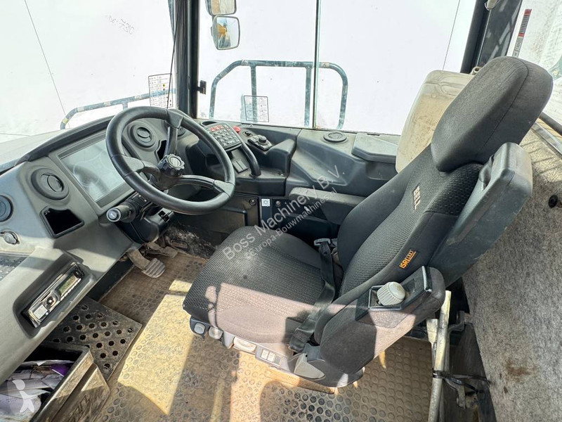 Sklápač Bell B30E - Body Heating / Camera