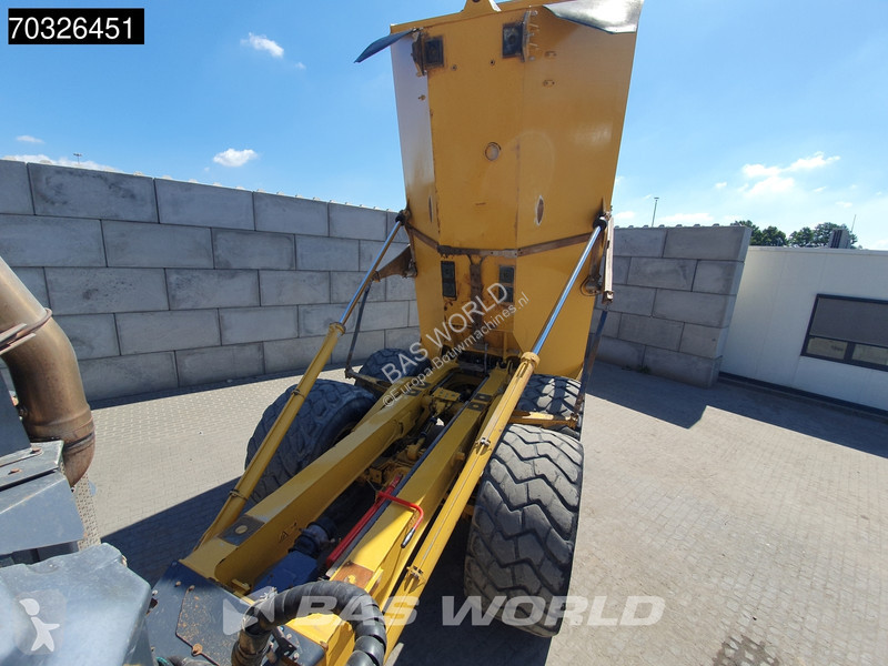 Sklápač Bell B30 E